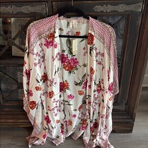 Japna Floral Kimono with Pink and Red Blooms